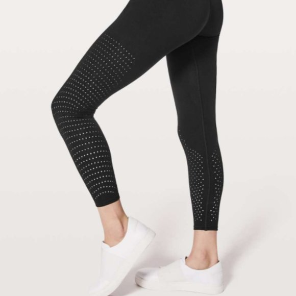 lululemon athletica Pants - Lululemon Reveal 7/8 Tight *Vortex 25"